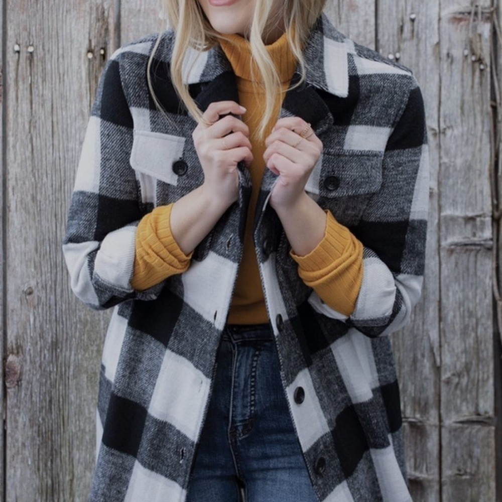 Plaid Button Up Oversized Black White Shirt Top Ashley by 26 Women’s Medium